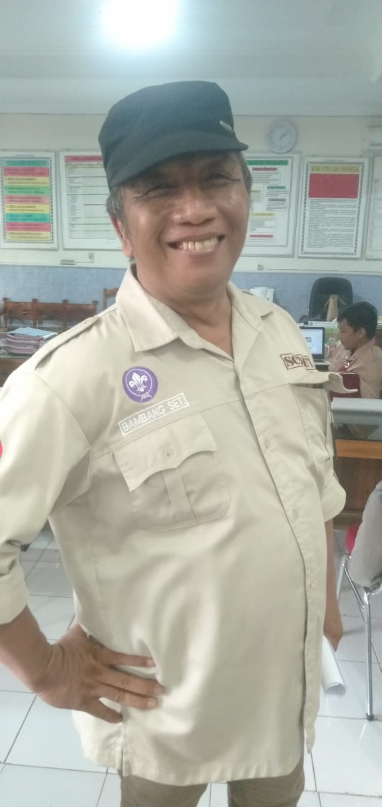 <center><br>BAMBANG SETIONO</center>